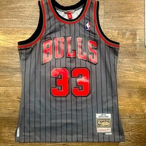 Scottie Pippen Jersey